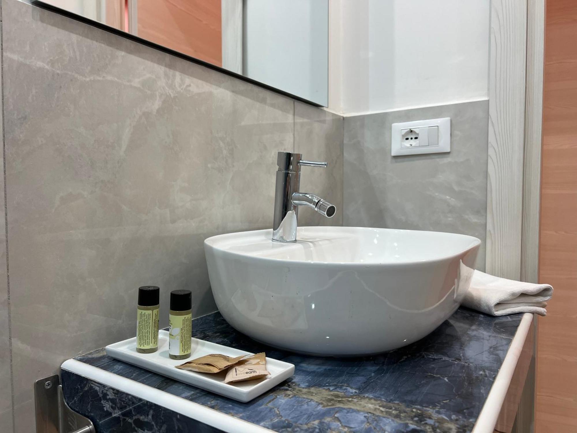 Ele Suites Pantheon Rome Exterior photo